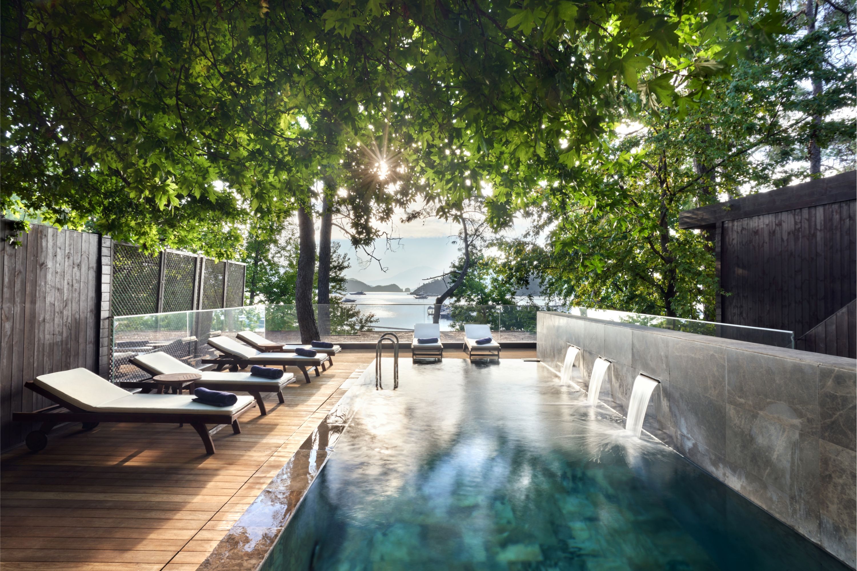 क्लब प्रिवी बाय रिक्सोस गोसेक