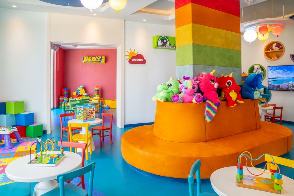 Rixos The Palm Hotel & Suites - Rixy Kids Club