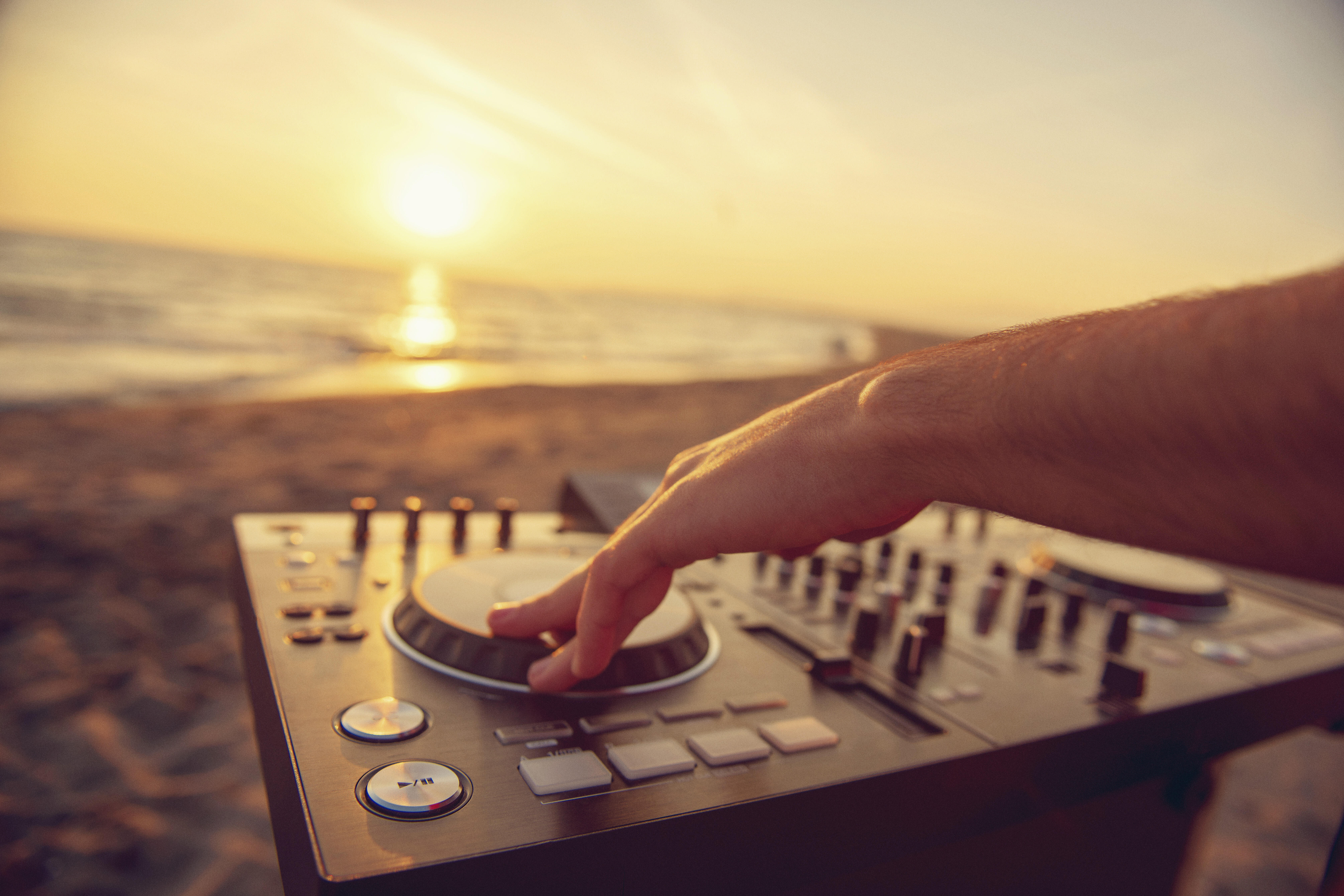 DJ Beach Party Pool Party