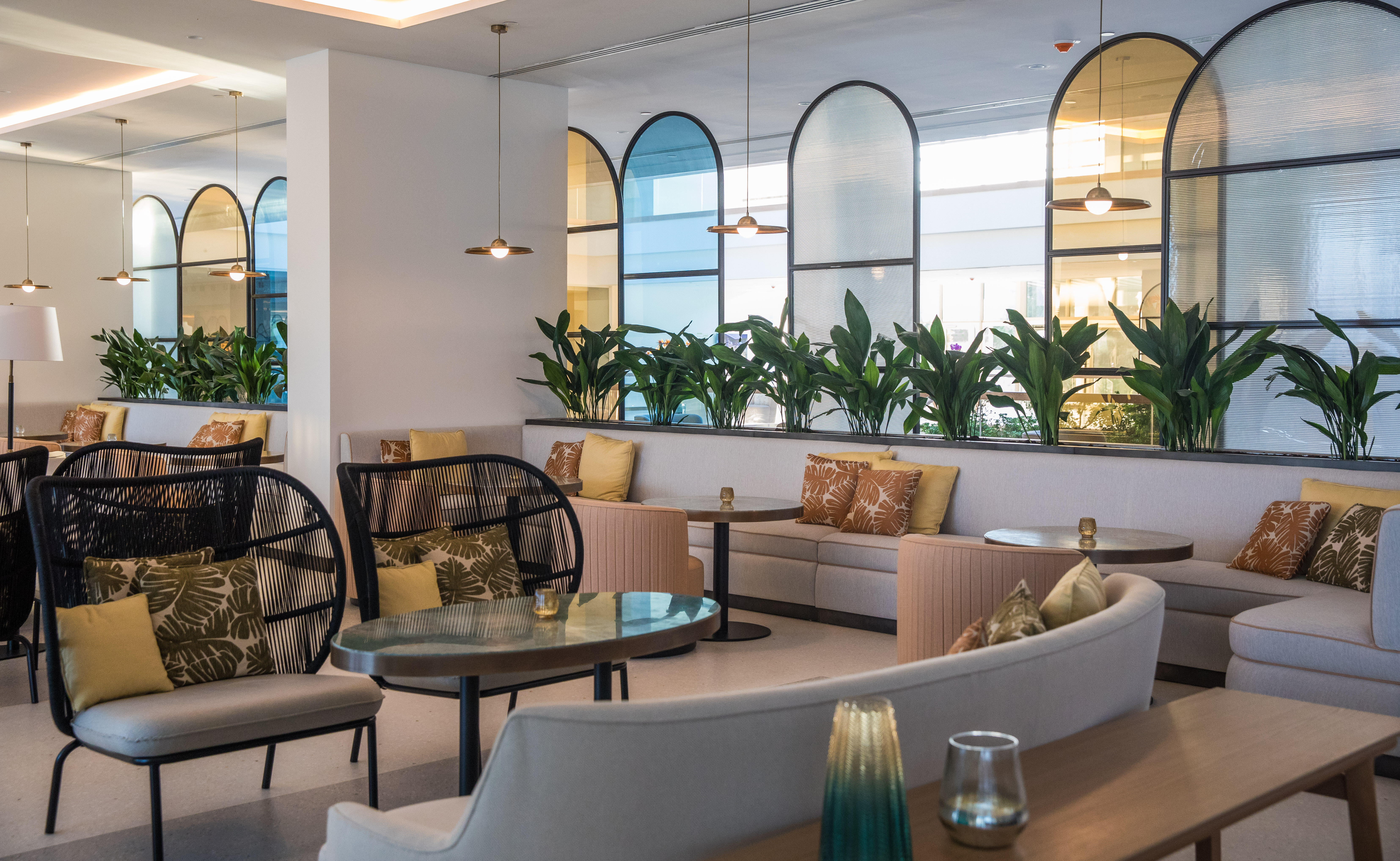 Lobby bar