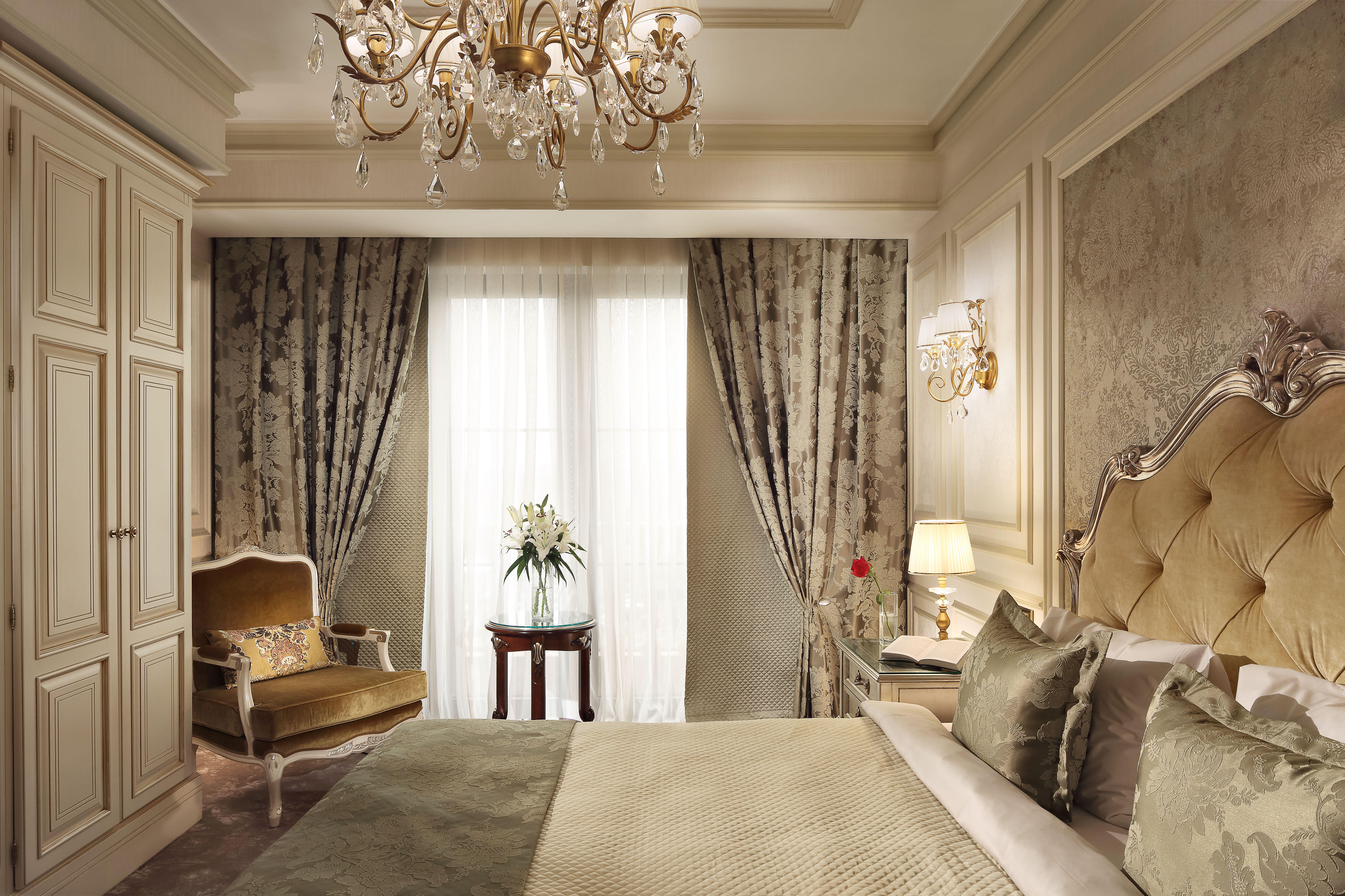 Luxury Suite 1